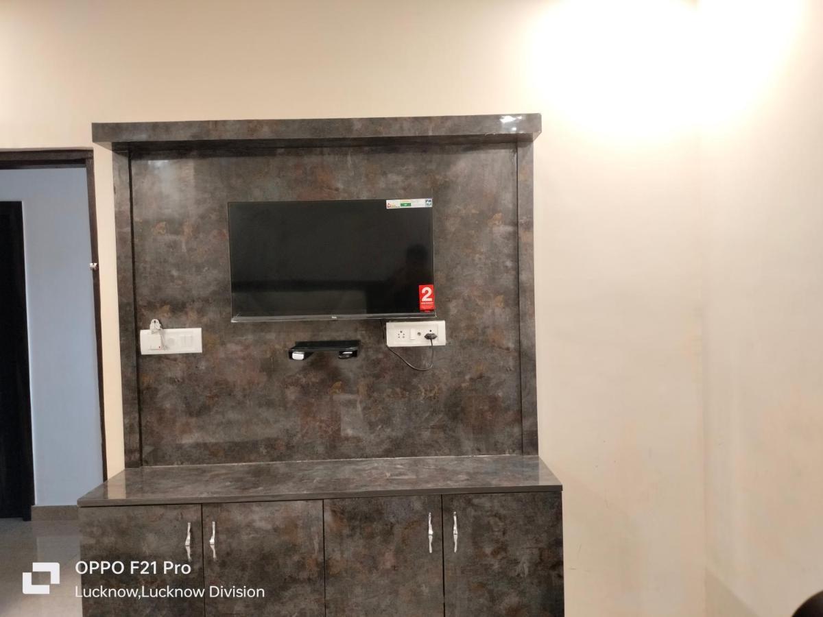 לקנאו Hotel Kbs מראה חיצוני תמונה